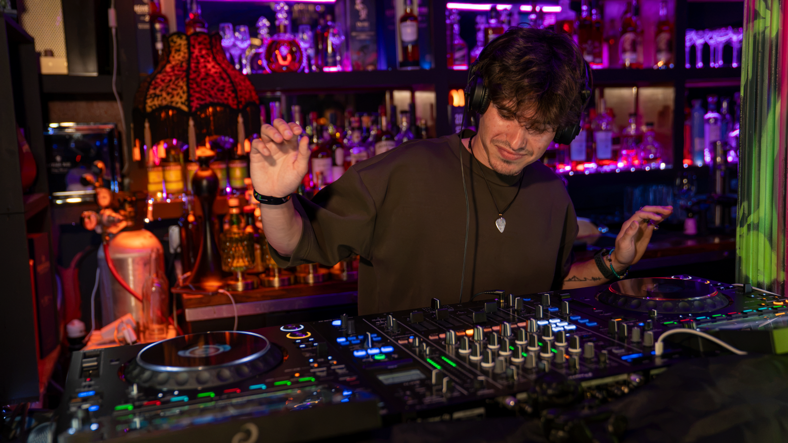 UNDRWOTTR — dj press photo